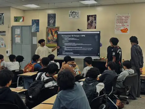 Students in a Pit Crew Project instruction session at Evergreen